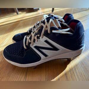 Boys New Balance Navy and White Metal Baseball Cleats